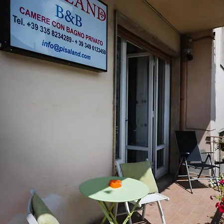 Bed & Breakfast Pisaland 2*