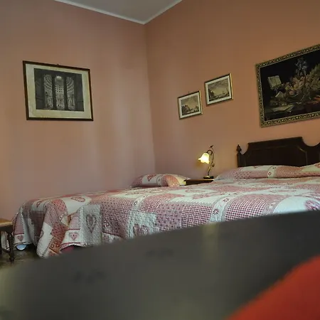 Bed & Breakfast Pisaland 2*
